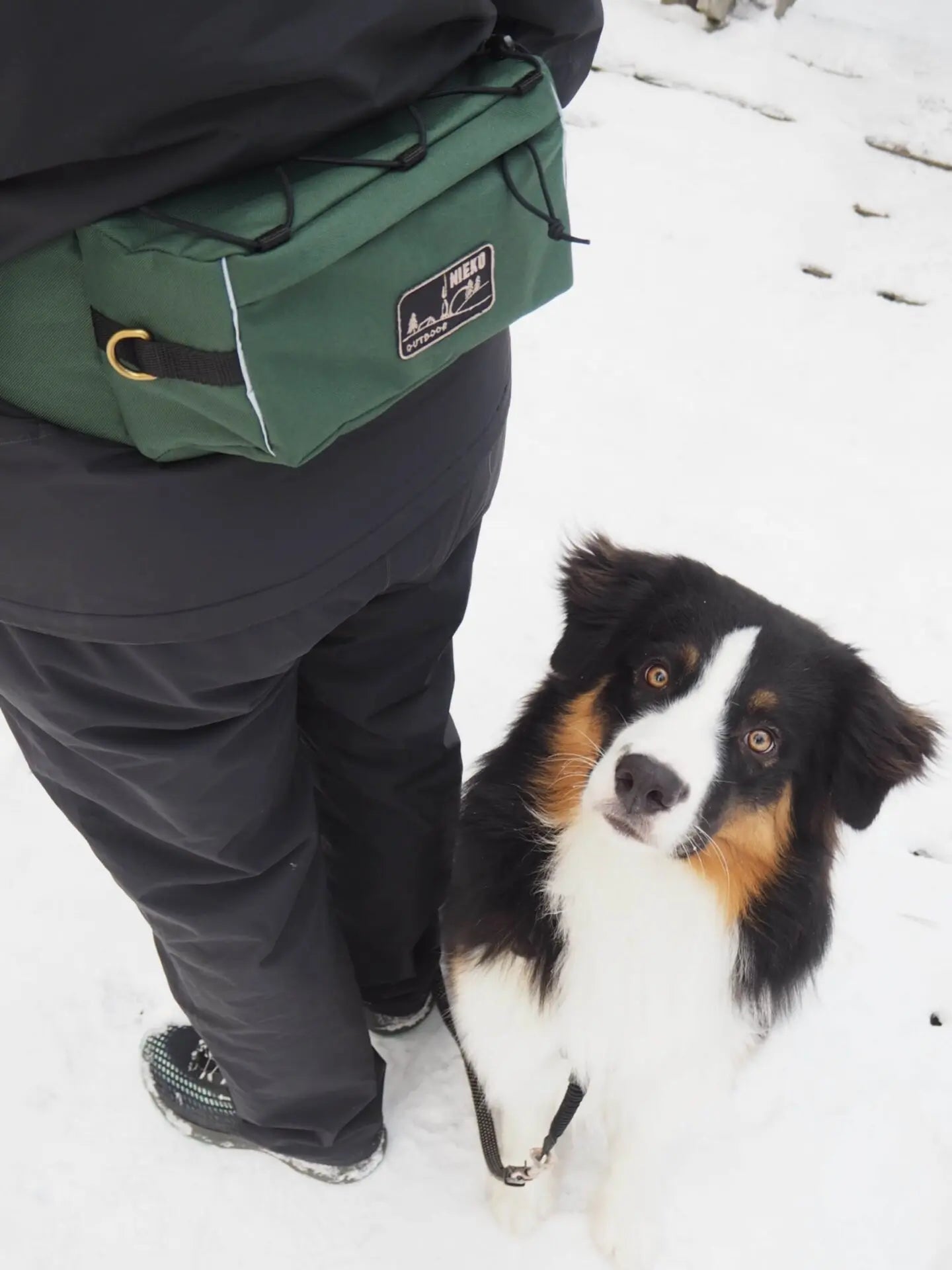 Nieko lenkkivyölaukku