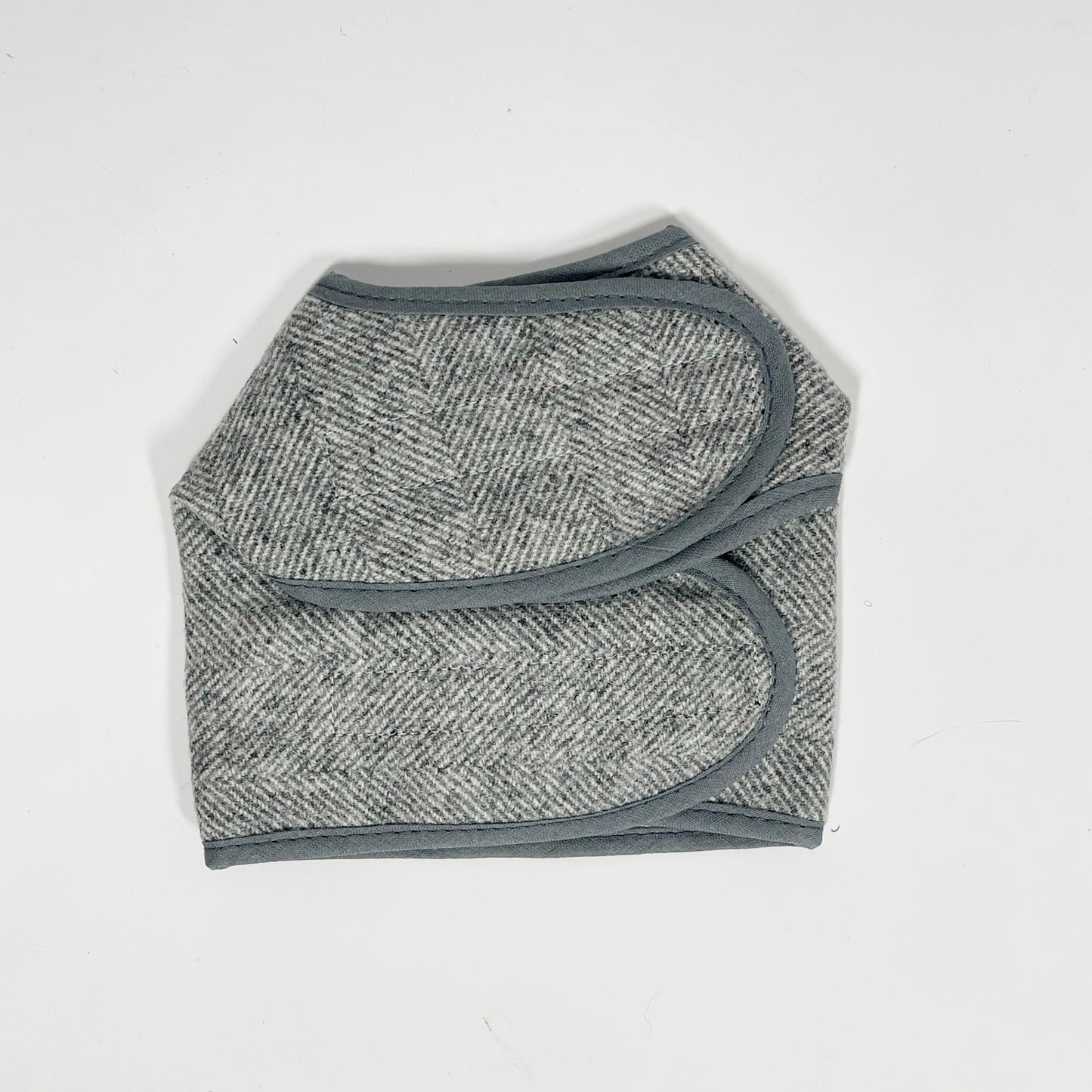 Mutts & Hounds - Pehmeät Paitavaljaat XXS